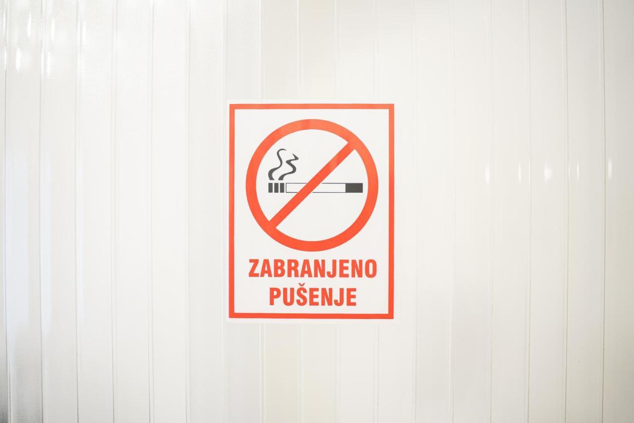 Apartique Zagreb Self Check In! Екстериор снимка